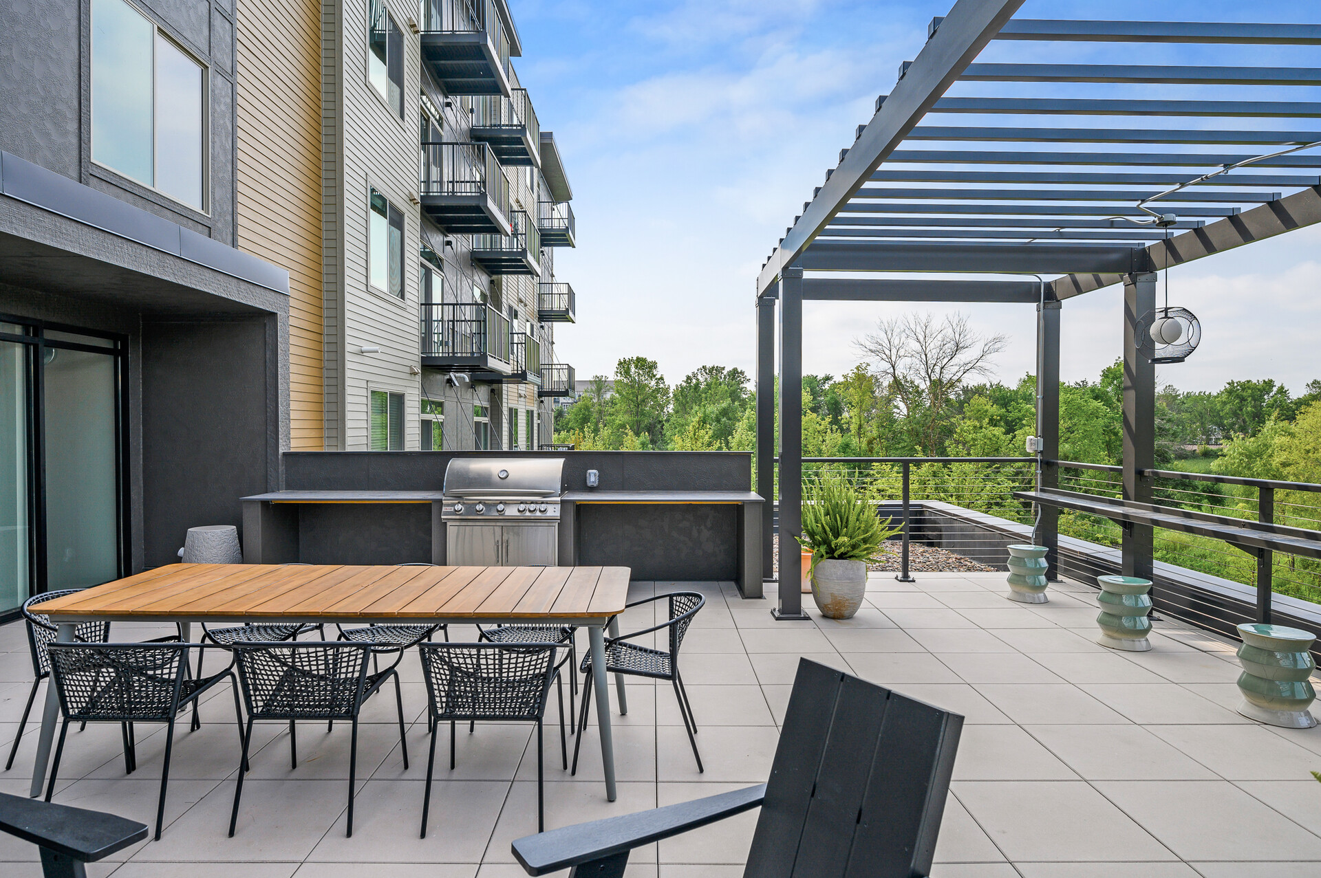 Deck with outside amenities