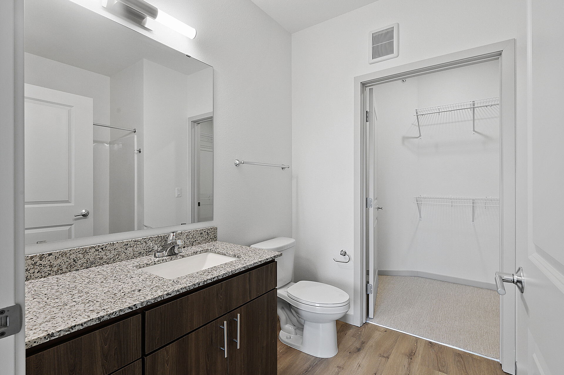 open bathroom in Forest floor plan